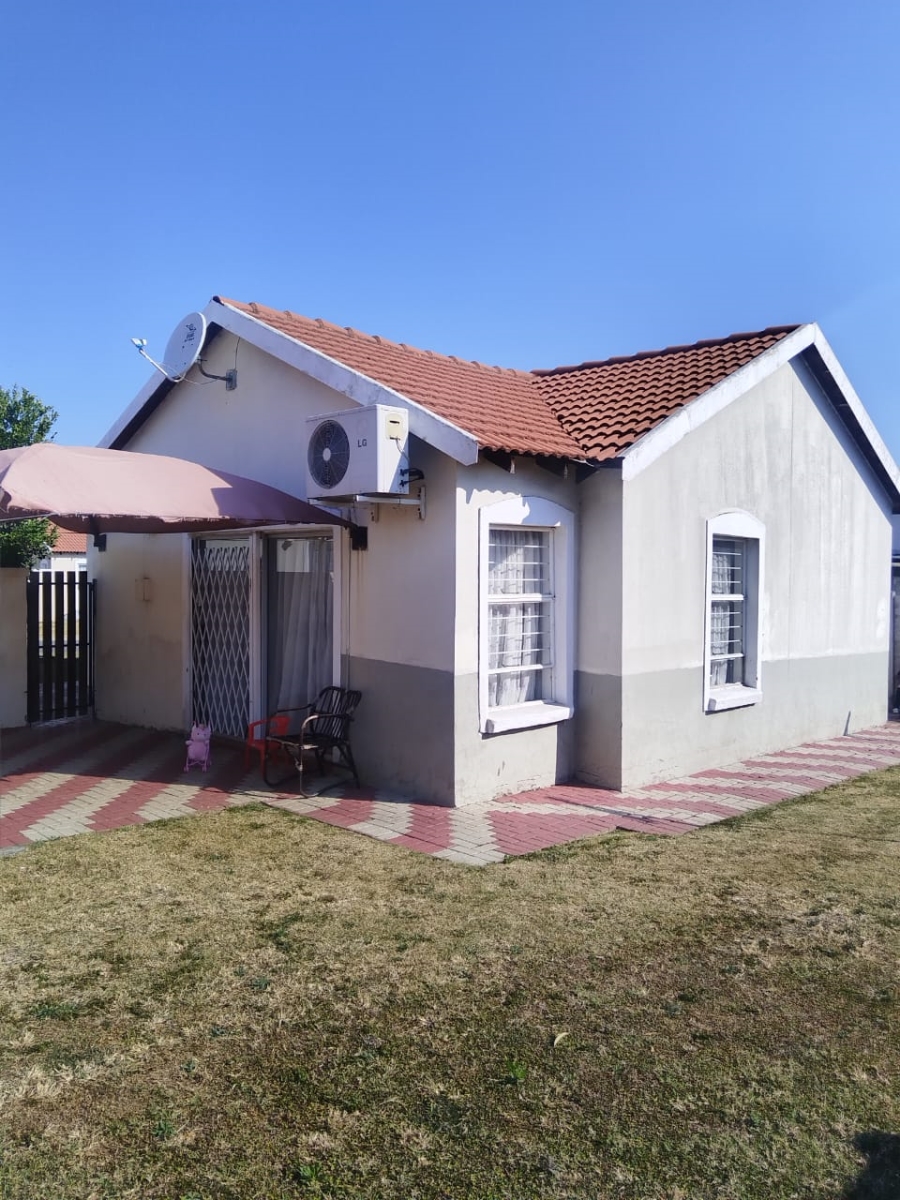2 Bedroom Property for Sale in Brits North West